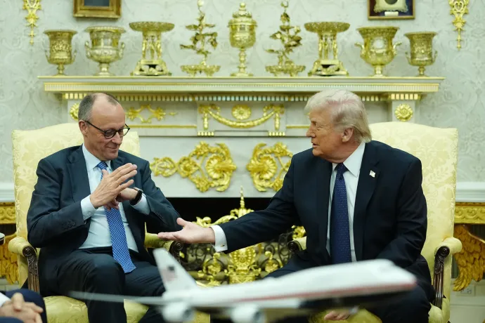 Donald Trump amerikai elnök fogadja Friedrich Merz német kancellárt a Fehér Házban, 2026. március 3-án – Fotó: Kay Nietfeld / dpa / Picture Alliance / Getty Images