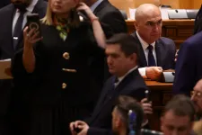 PNL-ülés: Bolojan ellenzékbe vonulást vagy kisebbségi kormányt javasol