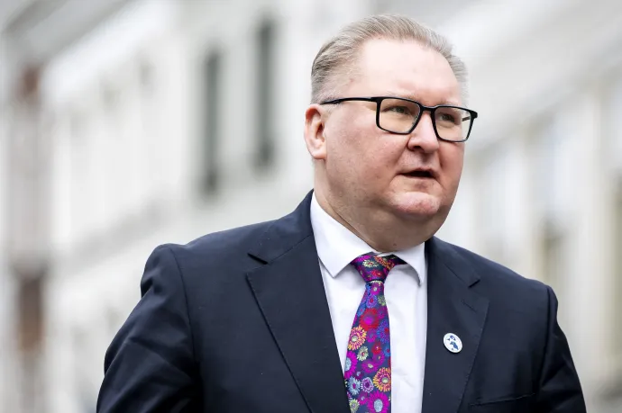 Ukraine expects to establish contact with new Hungarian government soon