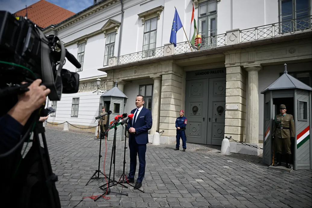 Sulyokig jutott a Mi Hazánk panasza az európai és a cigány himnuszról