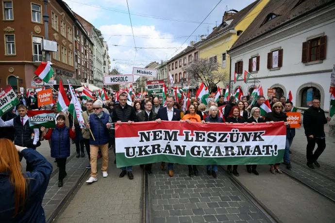 „Ez a kampány belülről is szörnyű volt” – zsarolásokról és értelmetlen pénzszórásról beszél a Fideszből kilépő miskolci önkormányzati képviselő