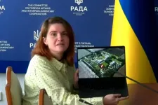 Hatvanpusztáról és a zebrákról mutogatott képeket egy ukrán képviselő az Európai Parlament ülésén