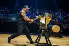 Fejszékkel, fűrészekkel jön Budapestre az egyik leglátványosabb sport(x)