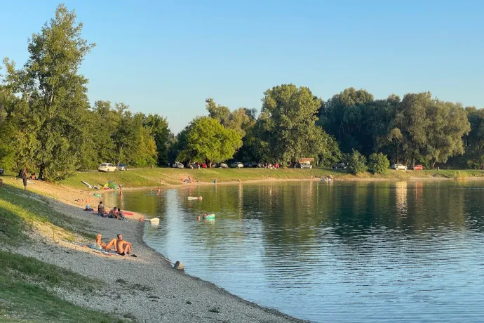 A gyékényesi és a čingi-lingi strand – Fotó: Tenczer Gábor / Telex