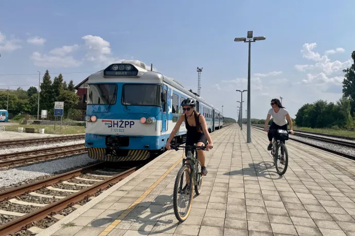 Almás kegytemploma, a Duna–Dráva-torkolat és a pélmonostori állomás – Fotó: Tenczer Gábor / Telex
