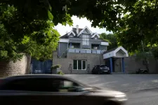 Most hullanak ki a csontvázak, pedig tudtuk, hogy ott vannak, nem is kevés – a Lounge megborulása belülről
