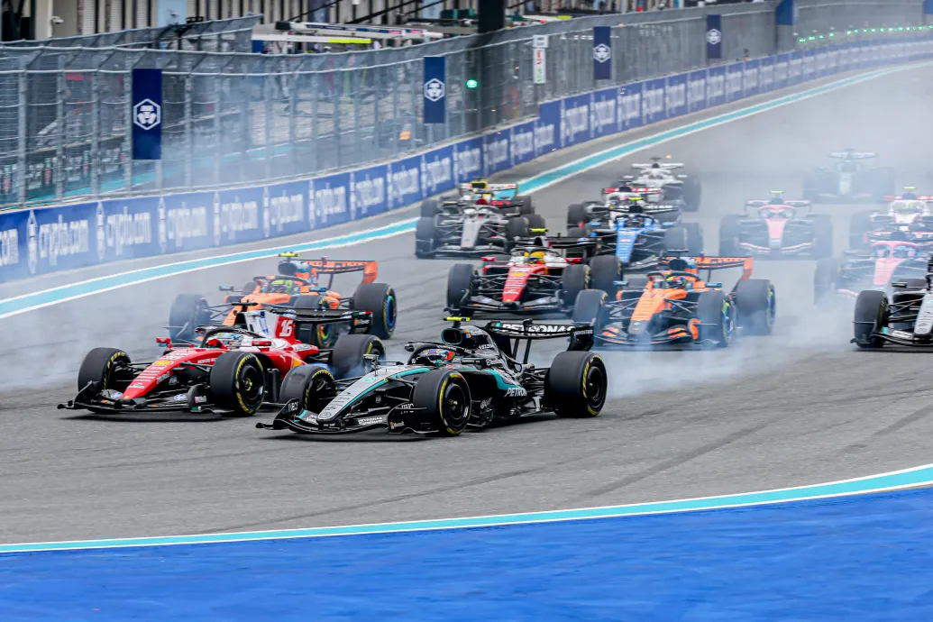 2027-től új motorszabályok jöhetnek az F1-ben, visszavágnák az elektromos meghajtás teljesítményét