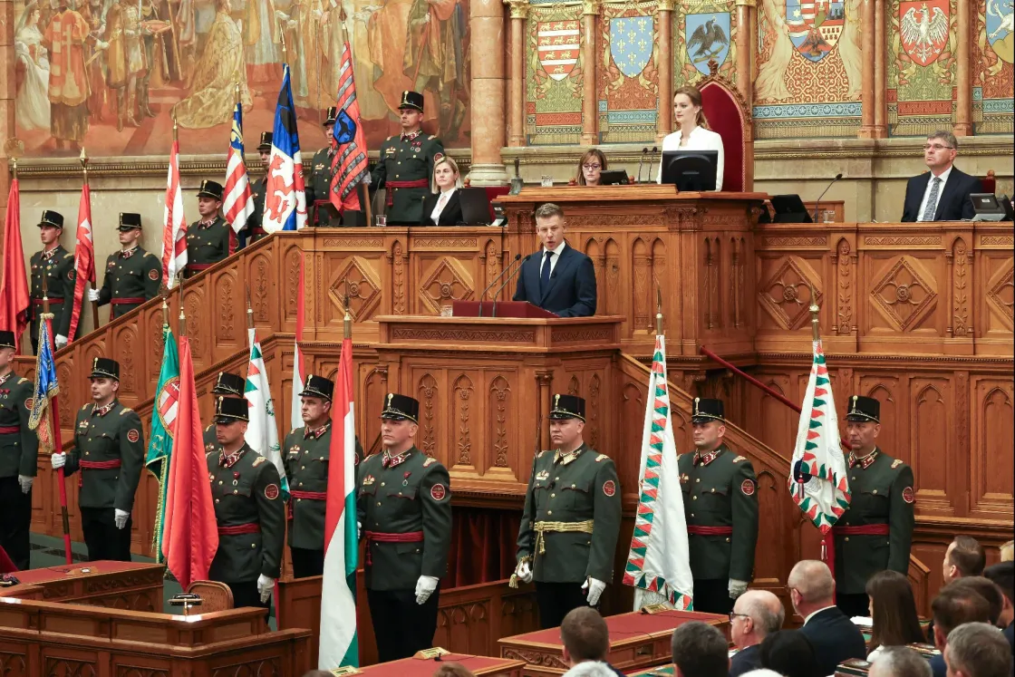 Vádbeszéddel zárta le az Orbán-Gyurcsány-korszakot Magyar Péter