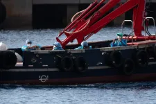 Elkezdték evakuálni a hantavírussal fertőzött óceánjáró utasait