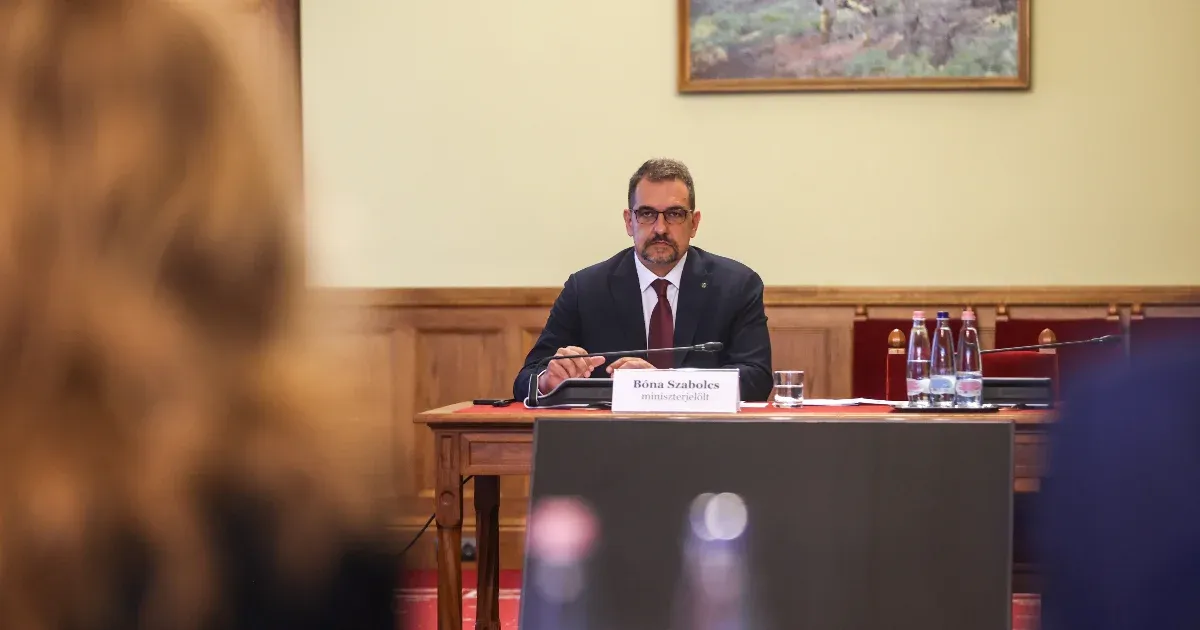 Agrár- és Élelmiszergazdasági Kihívások: Bóna Szabolcs Miniszterjelölt Beszéde a Parlamentben Agrár- és Élelmiszergazdasági Kihívások: Bóna Szabolcs Miniszterjelölt Beszéde a Parlamentben