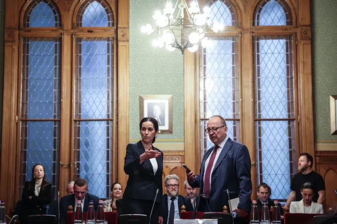 Orbán Anita és Németh Zsolt a bizottsági meghallgatáson – Fotó: Huszti István / Telex