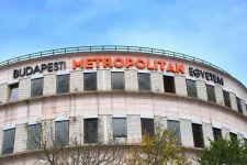 A Budapesti Metropolitan Egyetem rektora is lemondott az ÁSZ vizsgálata és feljelentése után