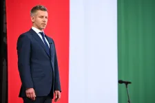 Magyar Péter levélben szólította fel a leköszönő minisztereket, adjanak azonnali tájékoztatást a szombat óta vállalt kötelezettségekről