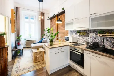 A bűvös 50 négyzetméter: 3 perfekt pesti lakás, amikbe minden belefér