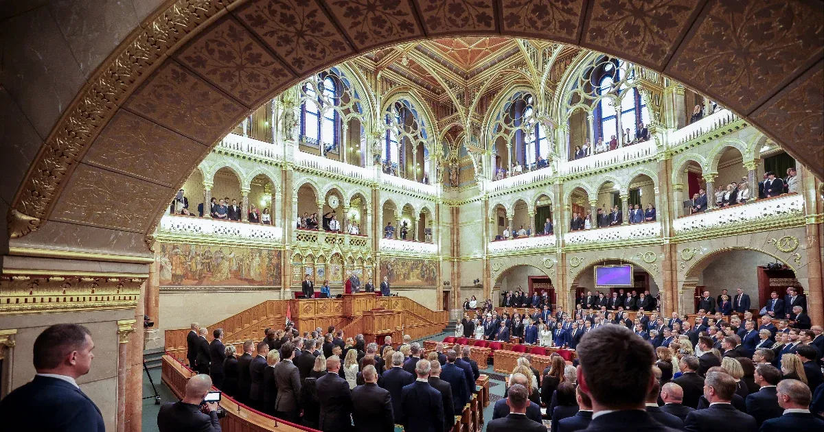 Választási Évek Költségvetési Anomáliái: A Hiány Fokozódása és Politikai Hatások Választási Évek Költségvetési Anomáliái: A Hiány Fokozódása és Politikai Hatások