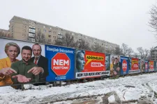Közel 80 milliárd forintot szórt ki a választás előtti hónapokban a Miniszterelnöki Kabinetiroda