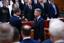 Magyar Péter felszólítására hét távozó miniszter közölte, hogy hoztak olyan döntést, amivel pénzügyi kötelezettséget vállaltak