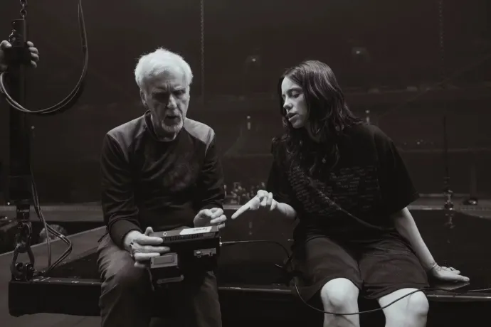 James Cameron rendezte volna Billie Eilisht, de inkább Eilish rendezte Cameront