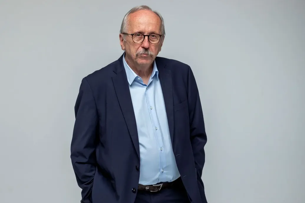 Niedermüller Péter is kiszáll a DK-ból