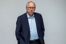 Niedermüller Péter is kiszáll a DK-ból