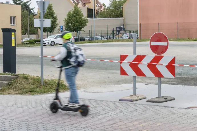 Harka egyik utcájába a futárok, sőt a szemétszállítók sem hajthatnak be átmenetileg azbesztszennyezés miatt