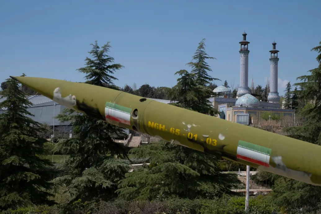 New York Times: Irán alaposan összekapta magát, egyre több rakétaindítója működik