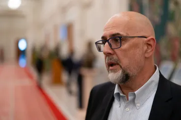 Kelemen Hunor továbbra is a nagykoalíciós javaslattal próbálja nyomás alá helyezni a PNL-t és az USR-t