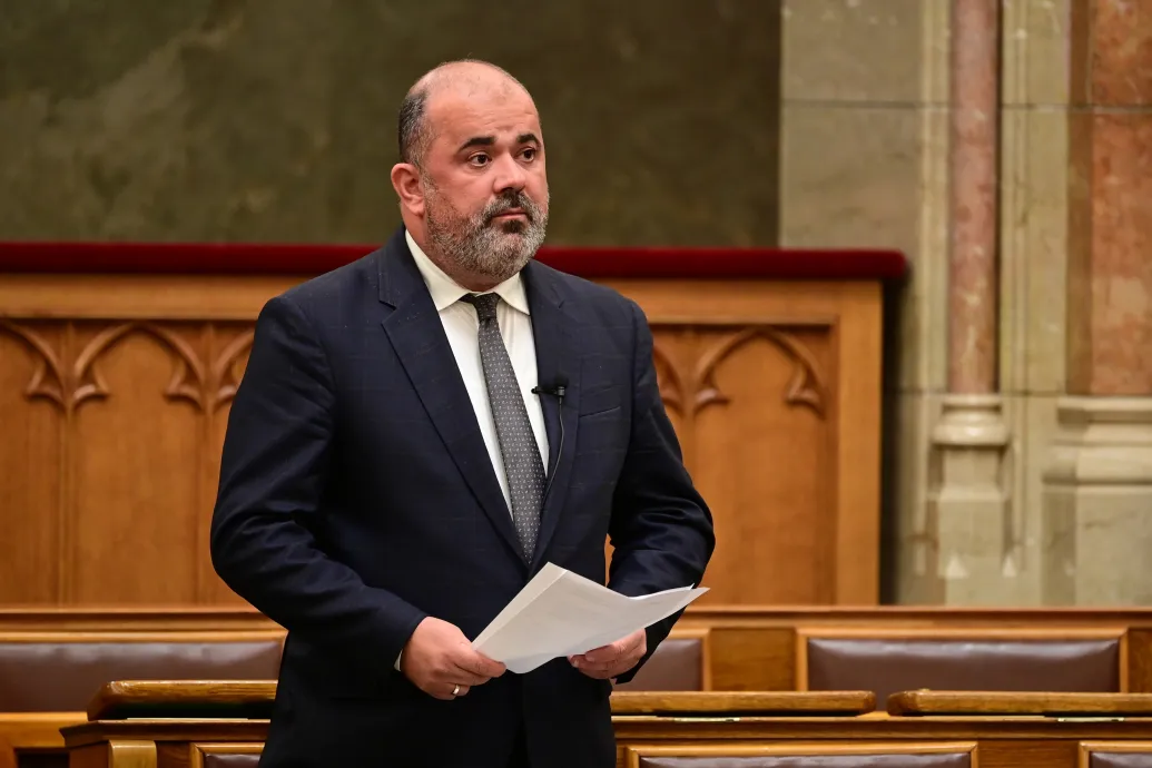 Egy autókereskedőtől is kedvezményt kért magának a korrupcióval gyanúsított, volt fideszes képviselő