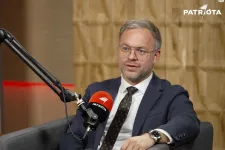 Orbán Balázs: Tegyünk úgy, mintha egy normális, civilizált országban lennénk