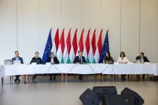 Kijött a közlöny, kiderült, melyik miniszter felel majd az önkormányzatokért, a lakáspolitikáért és az adókért