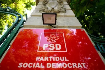 Öttagú igazgatótanács kap pénzt egy állami könyvkereskedő cégnél, amely nem is árul könyveket
