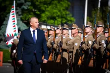 Pálinkás Szilveszter is ott volt, amikor katonai tiszteletadással fogadták Ruszin-Szendi Romuluszt a Honvédelmi Minisztériumnál