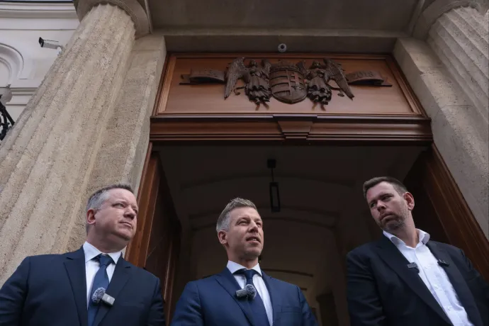 Magyar Péter bejelentette, hogy megnyitják a látogatók előtt a Karmelitát és Rogán volt minisztériumát