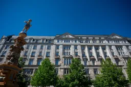 Visszaköltözik a Pénzügyminisztérium a József nádor térre