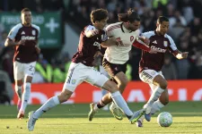 Négy gólt kapott a Liverpool, de kettőt lőtt, mindkettőt Szoboszlai gólpasszával
