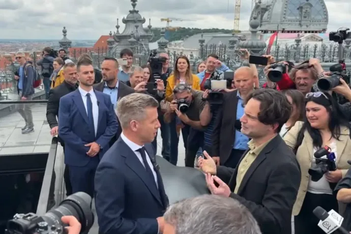 A gatyámnál fogva kilógathatsz, mondta Havasi Bertalan, aki a tetőteraszon várta Magyar Pétert a minisztériumi bejáráson