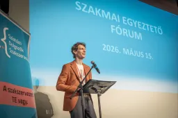 Kiszabadult az anakonda szorításából, húsz év után először tartott átfogó fórumot az előadó-művészeti szakma