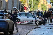Autó hajtott a gyalogosok közé Modena belvárosában, nyolcan megsérültek