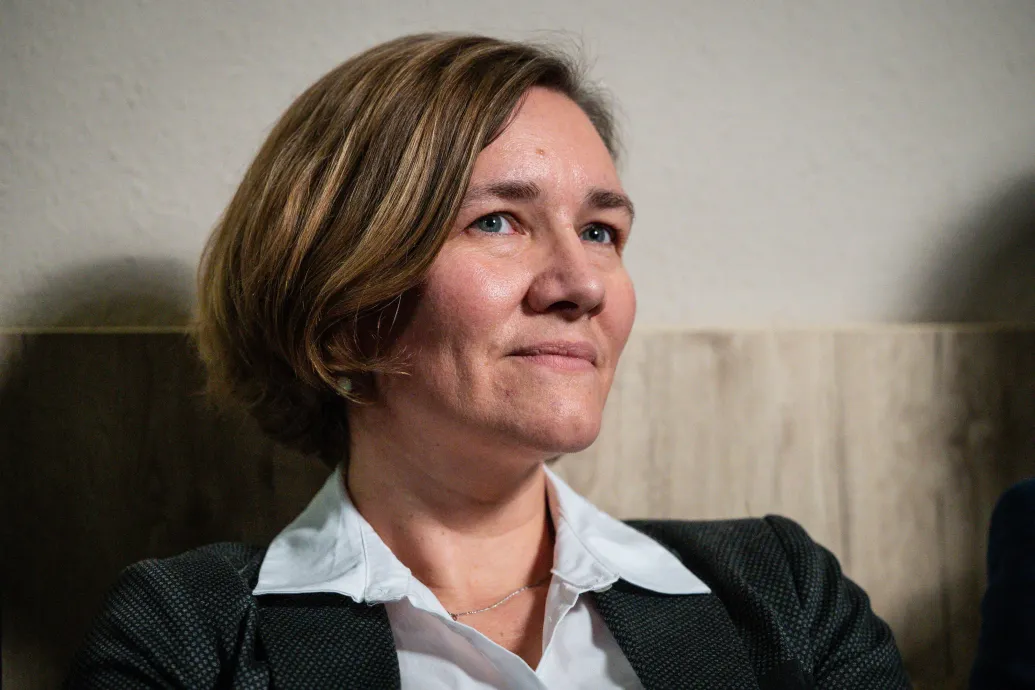 Gajdos László bejelentette miniszterhelyettesét, Dr. Bögi Viktóriát