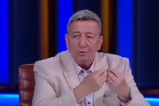 Bayer Zsolt: Ne tagadjuk, padlón vagyunk