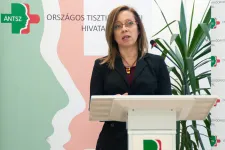 Oroszi Beatrix epidemiológus lett az új országos tisztifőorvos