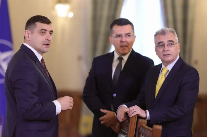 Megszavazta a szenátus az AUR törvénytervezetét, amely a Fidesz ellehetetlenítési törvényét idézi