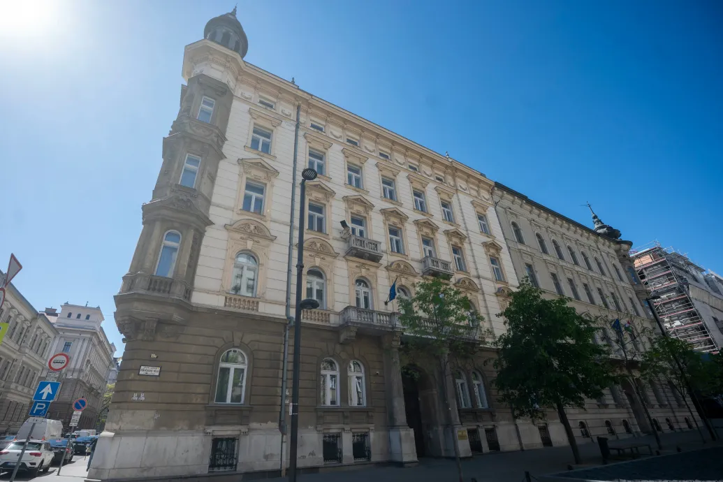 Fidesz-frakció: Valótlanság, amikor költségvetési adatok eltitkolásával vádolják a korábbi Építési és Közlekedési Minisztériumot
