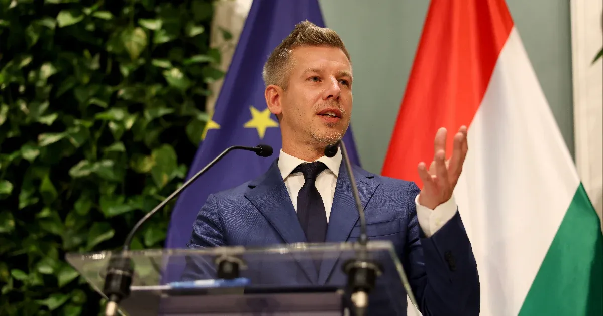 „Magyar Péter: Változások várhatóak az elnöki jogkörökben, új országjárásra készül” „Magyar Péter: Változások várhatóak az elnöki jogkörökben, új országjárásra készül”