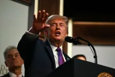 Trump: Amerika újra támadni kezdte volna Iránt, de az Öböl-államok kikönyörögték ennek lefújását