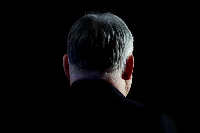 A szemünk láttára omlik össze a NER