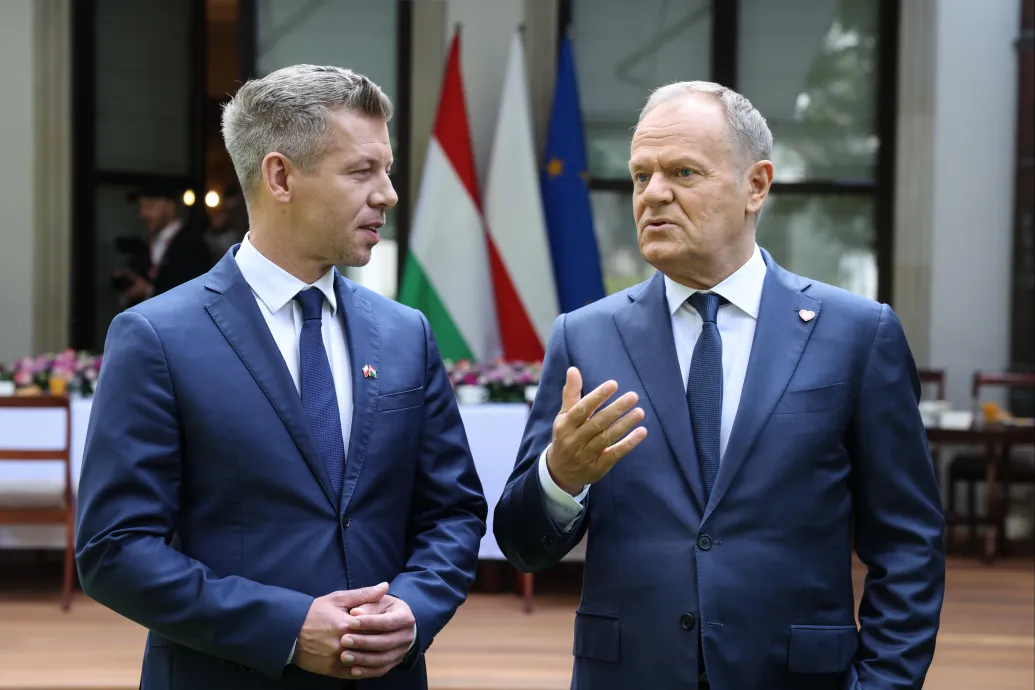 Donald Tusk Magyar Péternek: Mindannyian nagyon meg vagyunk itt hatódva Lengyelországban