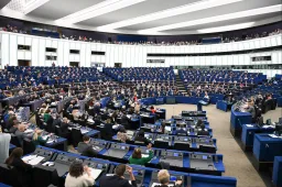 Aggasztják az EP-t Szlovákia lépései a magyar kisebbség ellen