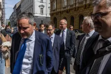 286 milliárd forint mínusz: nagyon úgy tűnik, hogy tényleg trükközött az Orbán-kormány az idei költségvetéssel