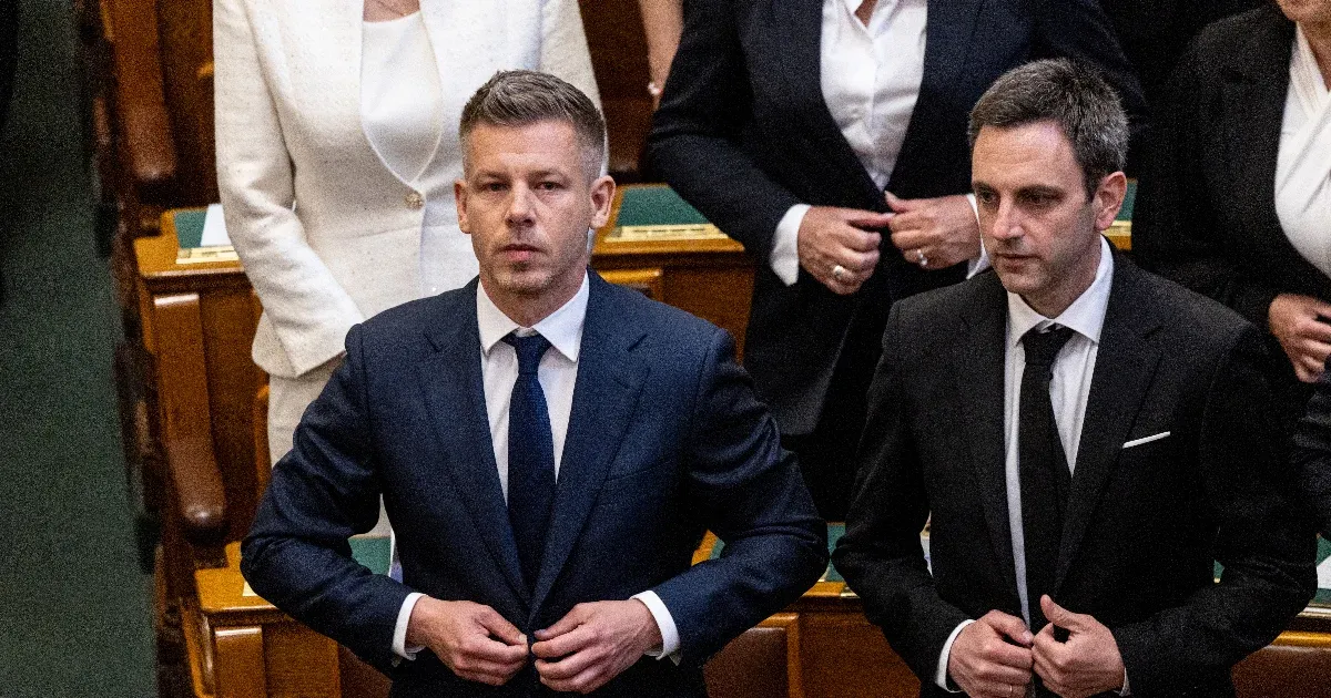Bírságot és börtönt kaphat, aki nem járul hozzá a meghallgatáshoz.